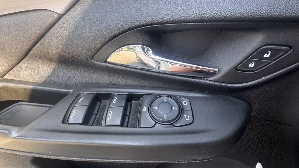 Продам Chevrolet Bolt EV  2023