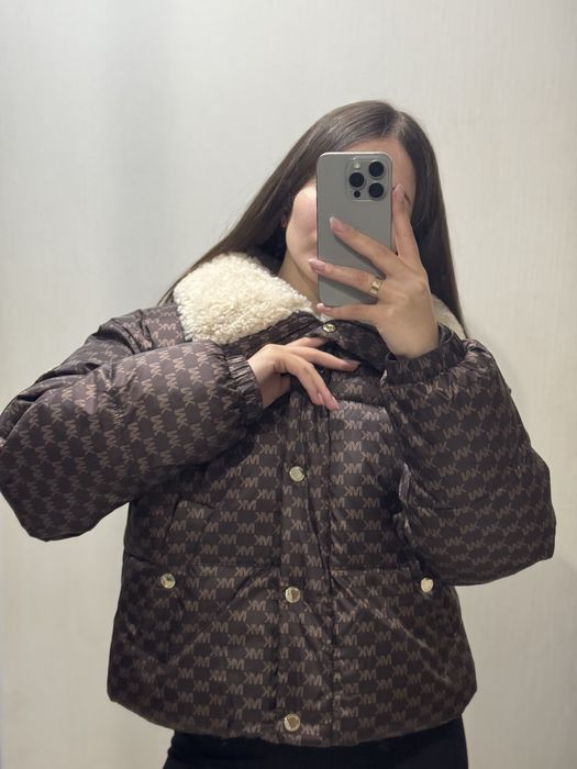 Куртка Michael Kors розмір М.