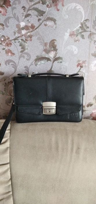 Чоловіча барсетка.