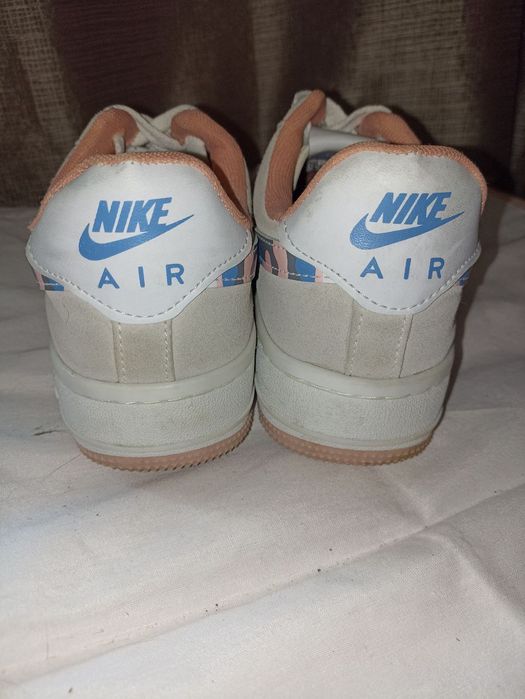 Жіночі кросівки Nike