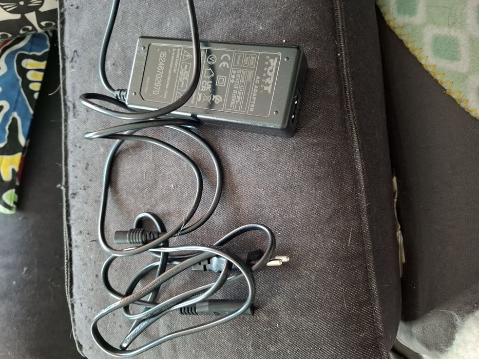 Carregador universal para portátil