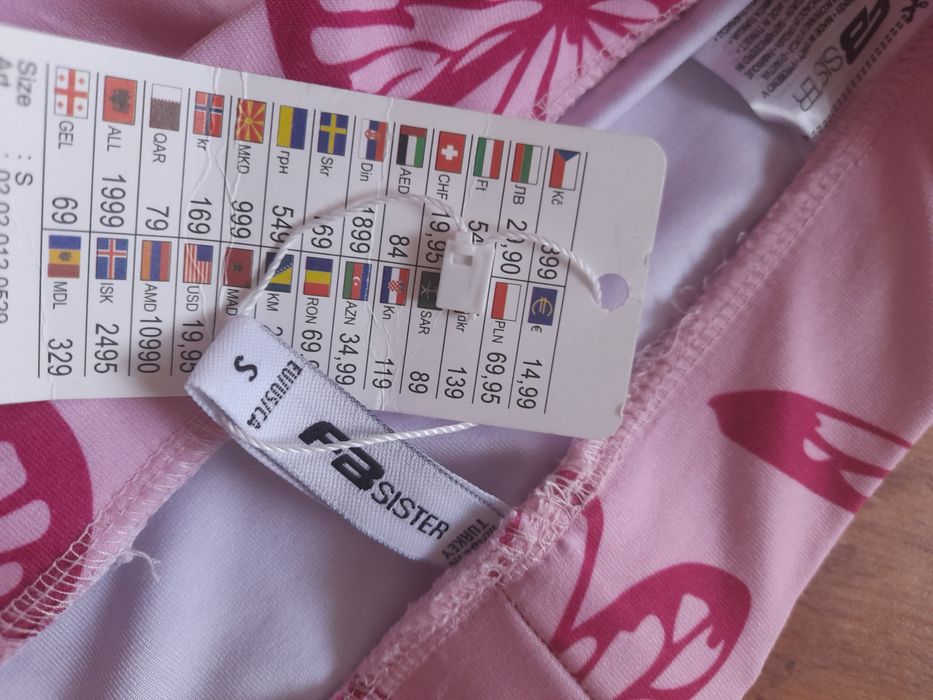 Dzwony rozmiar S New Yorker