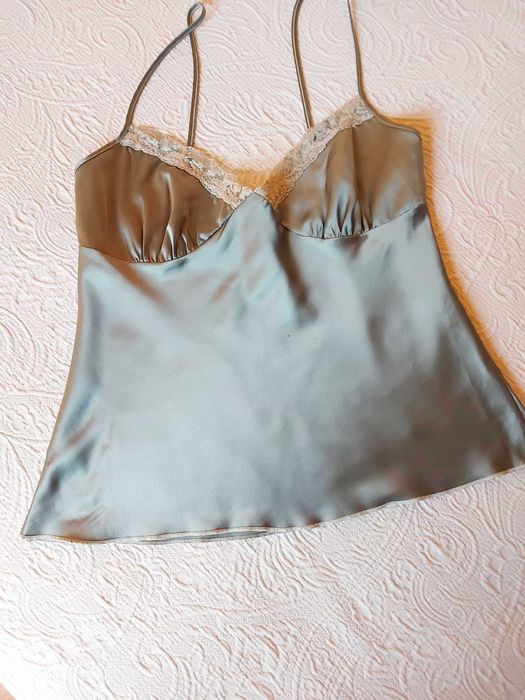 Blusa cetim verde caqui