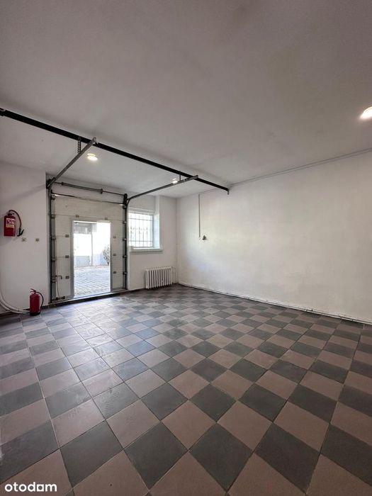 Lokal Handlowo Usługowy przy Galerii Jurajskiej 140m2