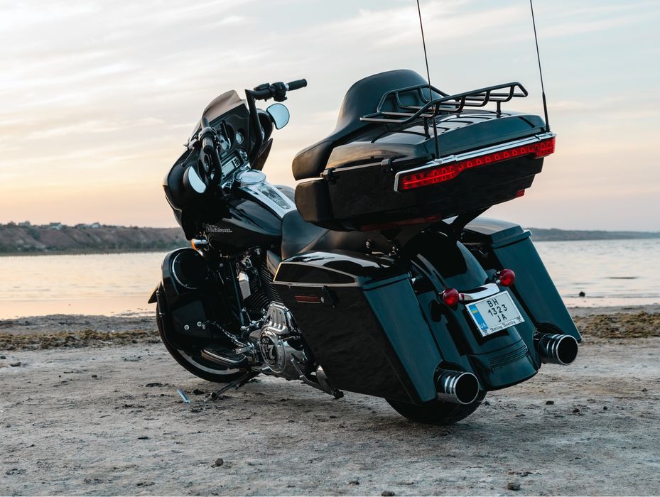 Продам Harley Davidson Street Glide