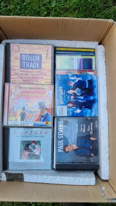 Zestaw płyt CD różne