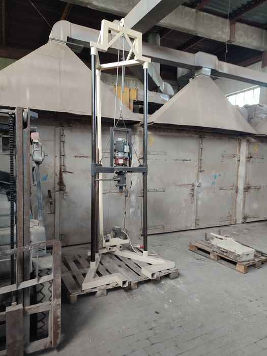 Буровая установка для воды.