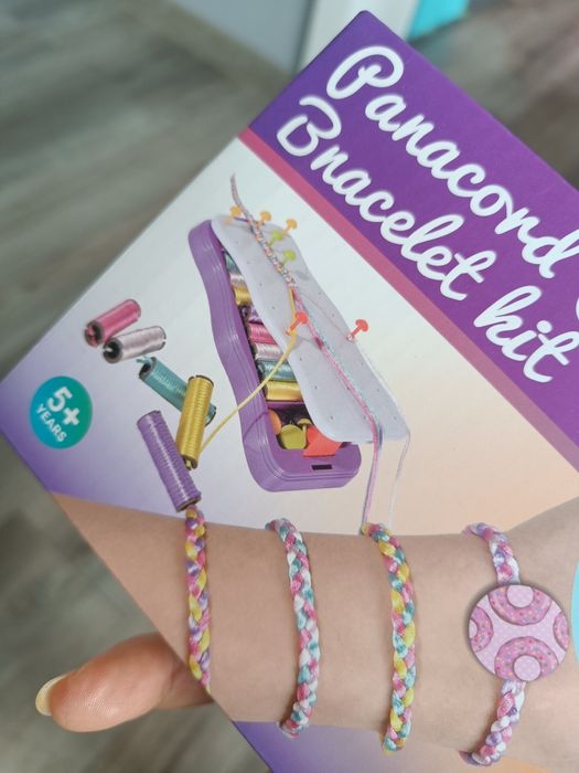 Zestaw do zaplatania bransoletek + Charms SMYK