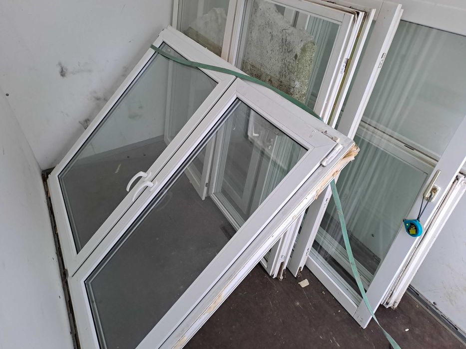 Okno plastikowe   stan b.dobry