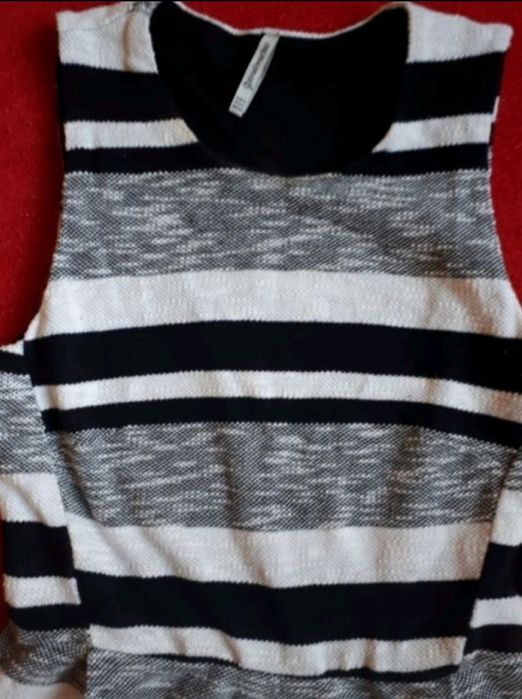 STRADIVARIUS sukienka r. S