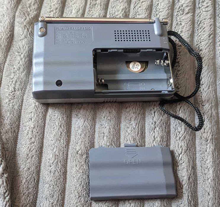 Міні-радіо FM АМ-радіо Вбудований динамік Радіоприймач на батарейках