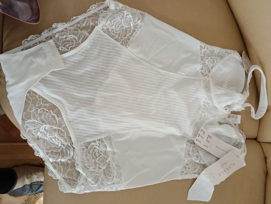 Sprzedam nowe body Triumph