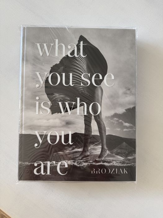 Album szymon brodziak “ehat you see is who you are”