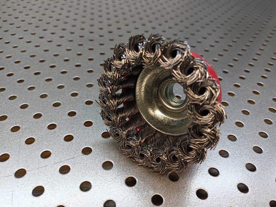 100szt. Szczotka M14 Druciana Czołowa 75mm Drut skręcany szczotka 75mm