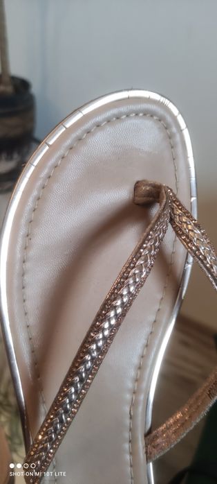 Japonki złote klapki