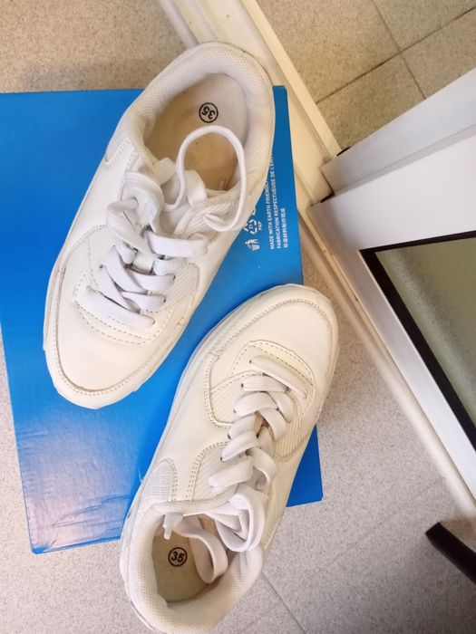 Sapatilhas de menina