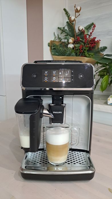 Кавомашина(кавоварка) Philips Latte Go