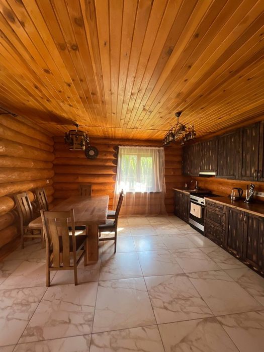 101/2 Дом со сруба с баней и настольным теннисом