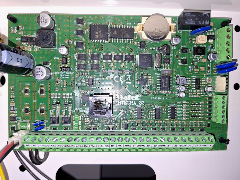 Satel Integra 32