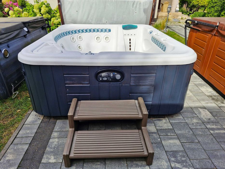 Jacuzzi Hotspring całoroczne SPA wanna z hydromasażem BALBOA Balia Wrocław