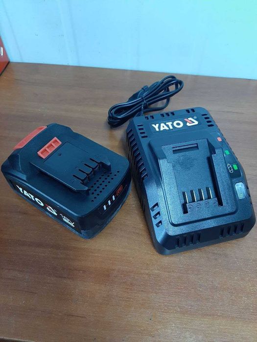 Акумуляторна пила YATO YT-828137 шина 30 см + АКБ 4Агод і зарядка