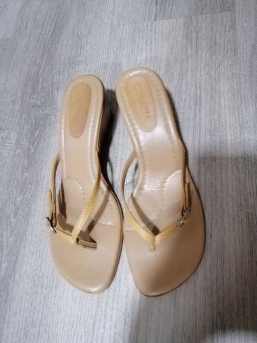Sandálias de cunha, Corazza, tamanho 36