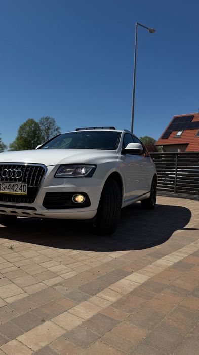 Audi Q5 Stan idealny Audi Q5 piękna biała bez wad skórzana tapicerka czujnik