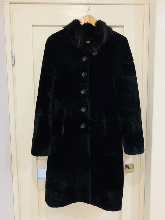 Шуба з хутра мутона