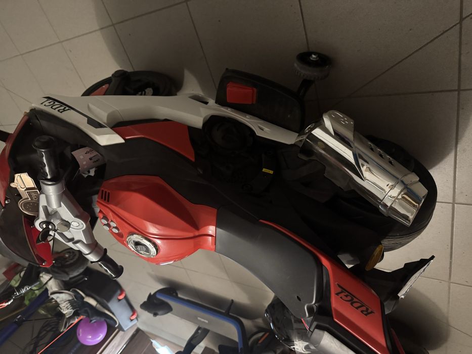 Motorek na akumlator dla dzieci