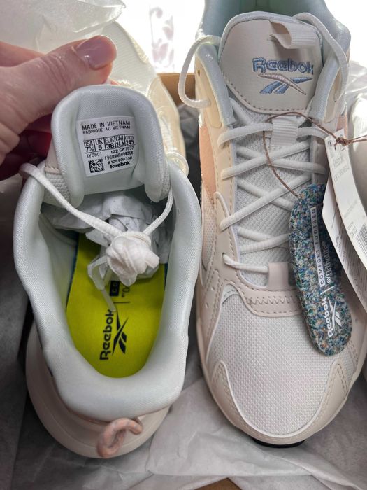 Жіночі кросівки REEBOK TURBO RESTYLE GW 7832: 1 500 грн. - Другие