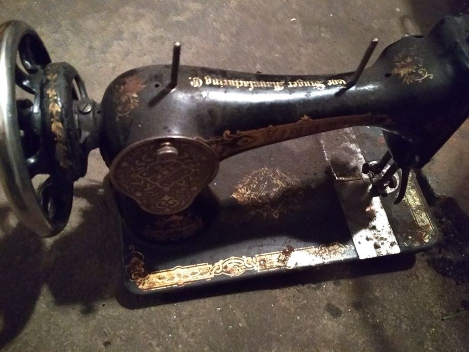 Машинка швейная Singer