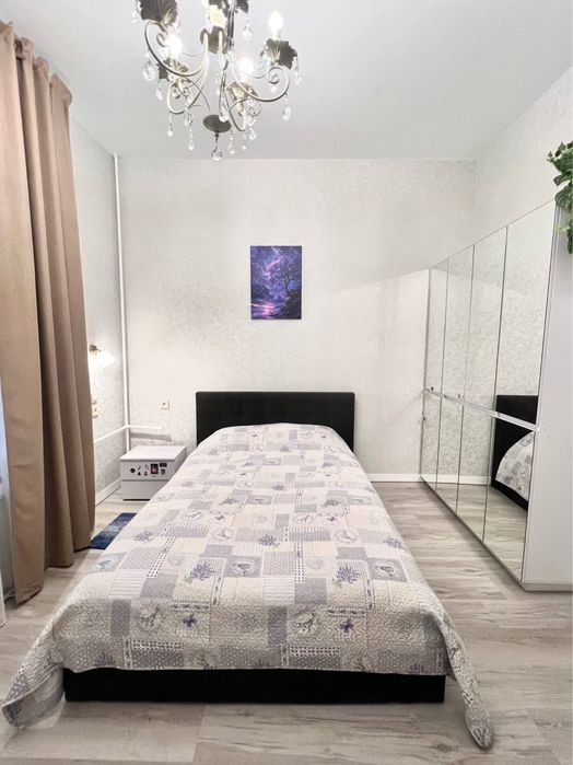 1 кім Централ Ж Д Вокзал метро Вокзальна Університет  пл Галицка Цирк