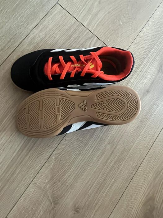 Buty piłkarskie halówki Adidas Predator