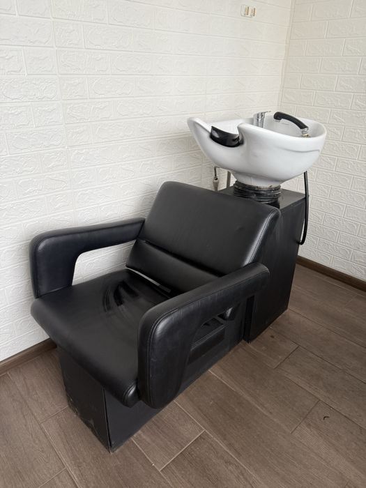 Перукарське обладнання