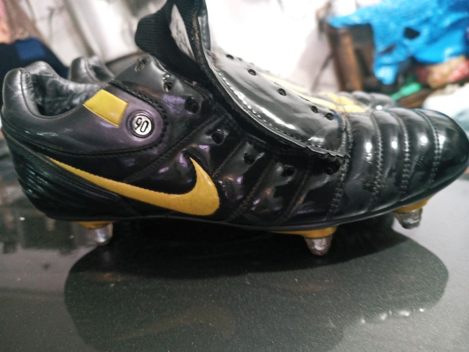 Оригінальні бутси NIKE total 90 shift