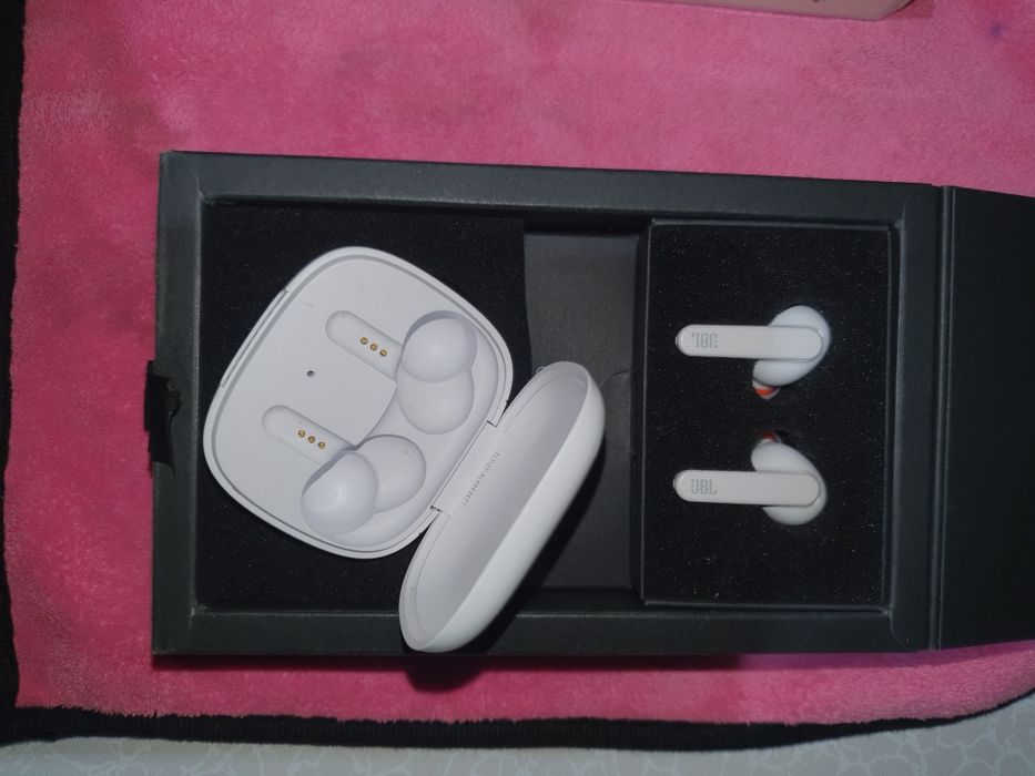 JBL Harman Live PRO + TWS