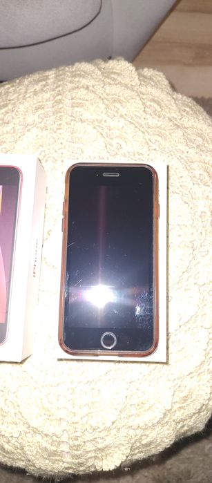 iPhone SE 2022  mało używany