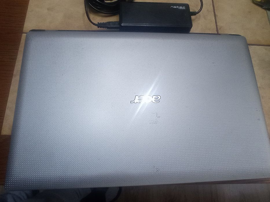 Laptop Acer 7741G 17" core i5