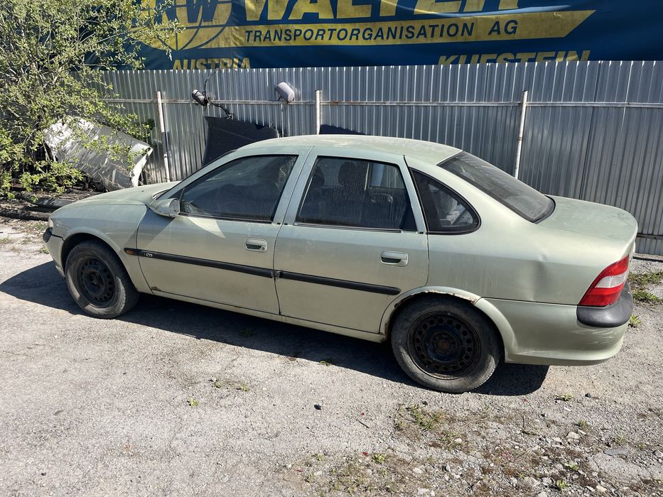 Розбір Опель Opel Vectra 1996р 2.0