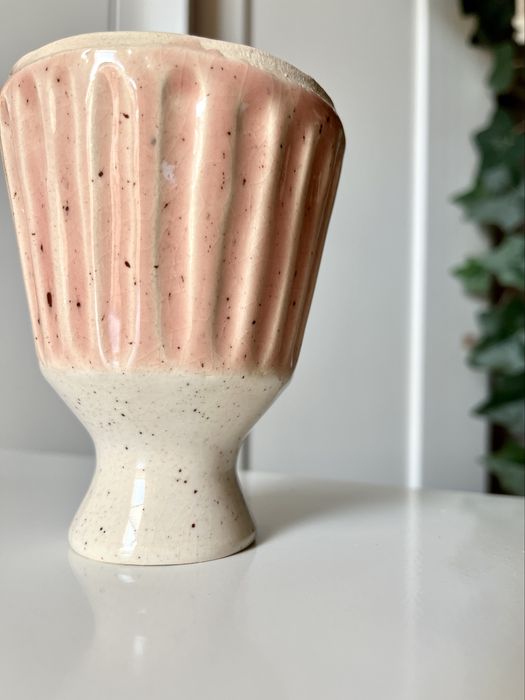 Small ceramic jug425333523334440962