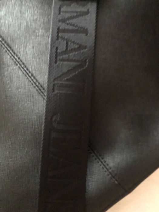 Mala em pele Armani jeans portátil ou documentos