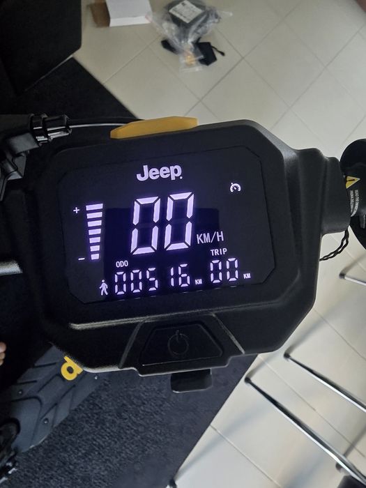 Trotinete Jeep E scootet Adventurer com Fatura
