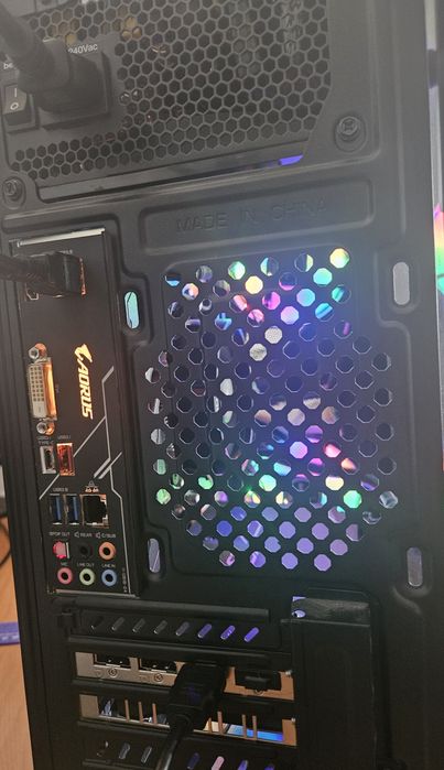 Komputer Gamingowy RTX 2060 | Ryzen 5 2600 | 32GB RAM | SSD 240GB | RGB / AORUS