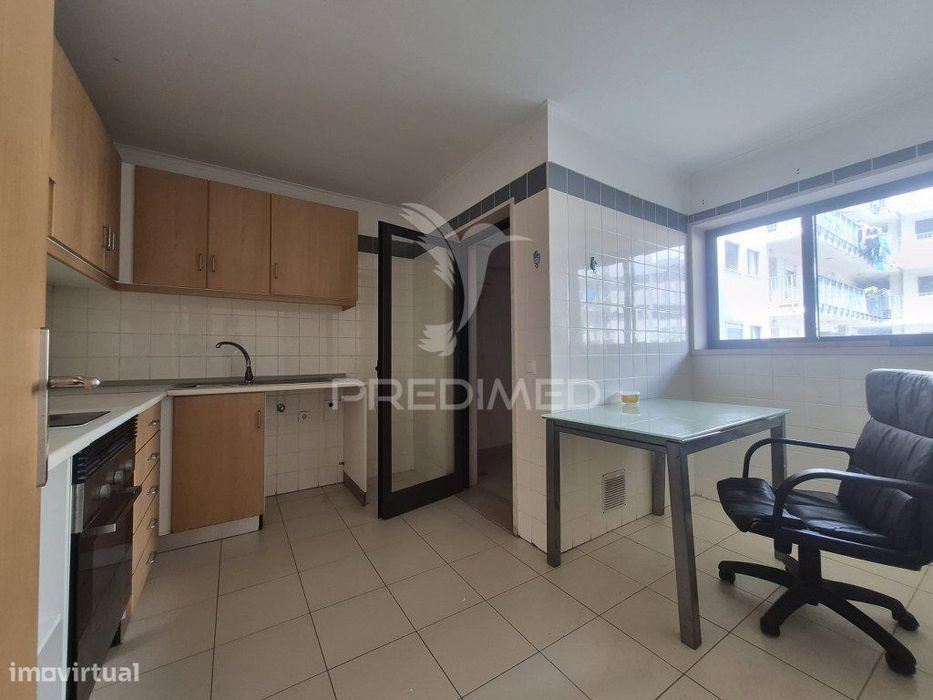 Vende se Apartamento T2 com Estacionamento | Alta de  Lisboa 329.500€ — Santa Clara, Lisboa