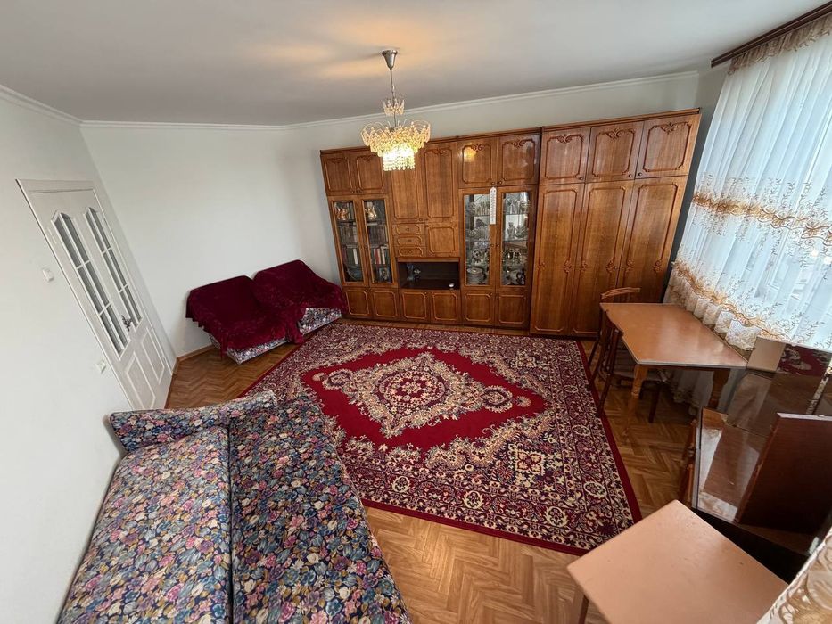 Продаж 3к квартири, р-н  ближнє Жадова