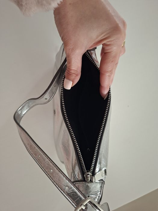 Carteira prateada Parfois