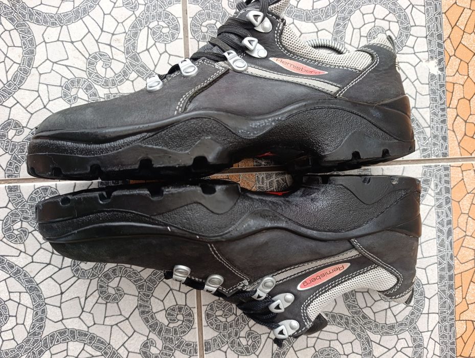 Remisberg 41-42р. Чоловічі робочі кросівки gore tex.