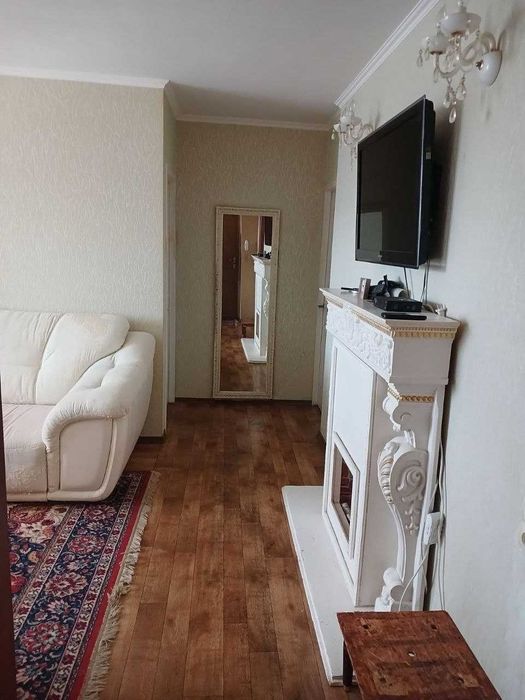 Продам 3х комнатную квартиру. 67м2. 8/12эт. Алексеевка Шевченковский район Метро Победы.