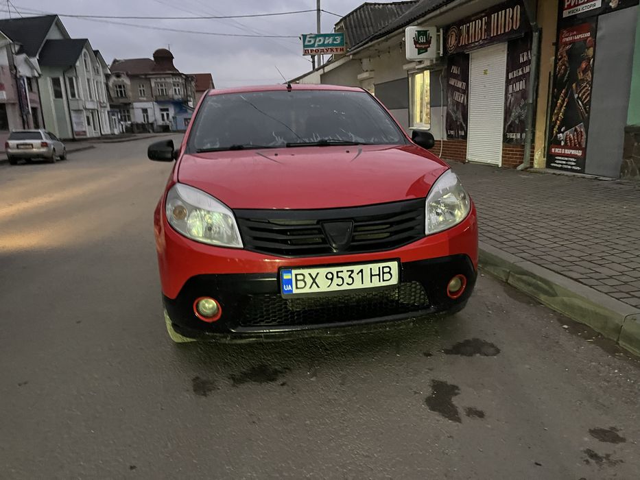 Dacia Sandero 1.4 газ/бензин. Обмін.