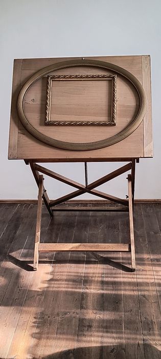 Drewniana deska kreślarska